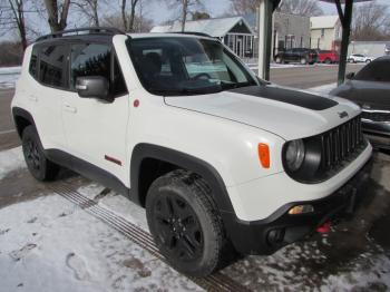  Salvage Jeep Renegade